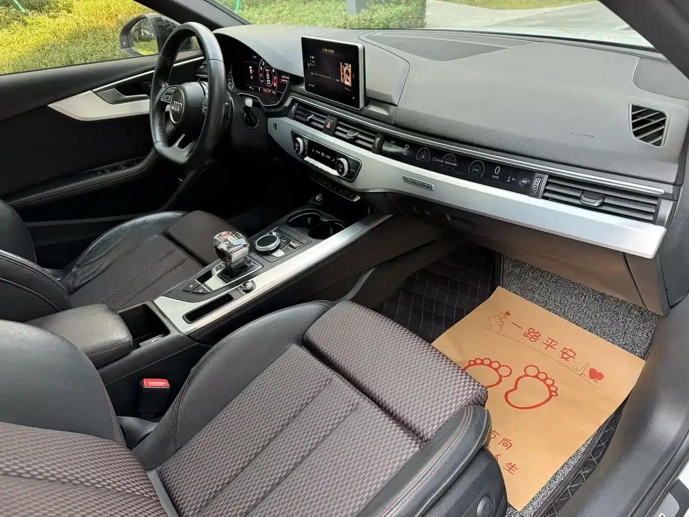 Audi A4L 2019 45 TFSI quattro Sport (China V emission standard) — миниатюра 9