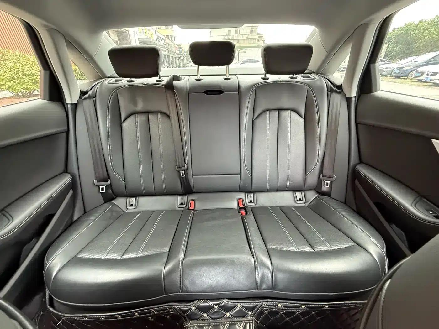 Audi A4L 2022 40 TFSI Luxury Dynamic — миниатюра 24