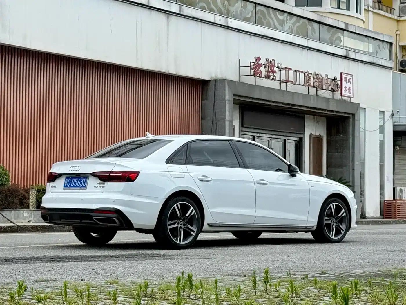 Audi A4L 2022 40 TFSI Luxury Dynamic — миниатюра 8