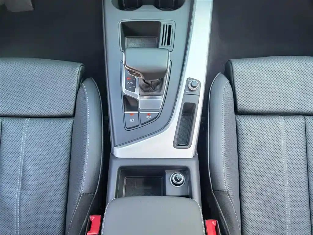 Audi A4L 2020 40 TFSI Fashion Dynamic Edition — миниатюра 17
