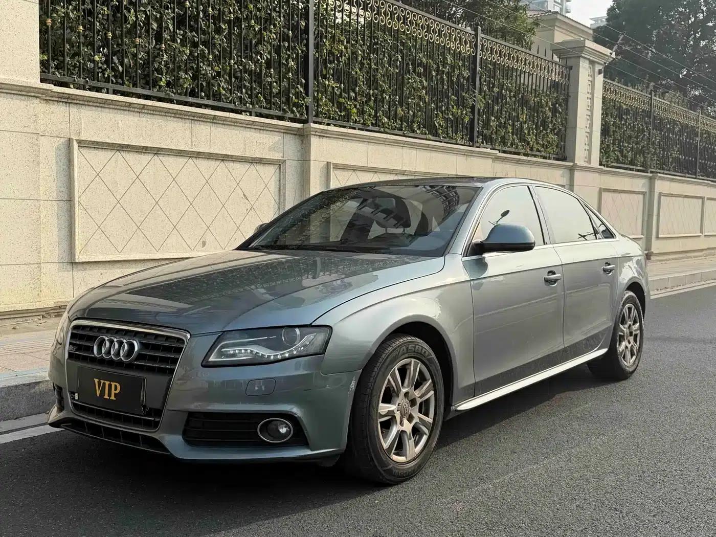 Audi A4L 2010 2.0 TFSI Technology Edition — миниатюра 1