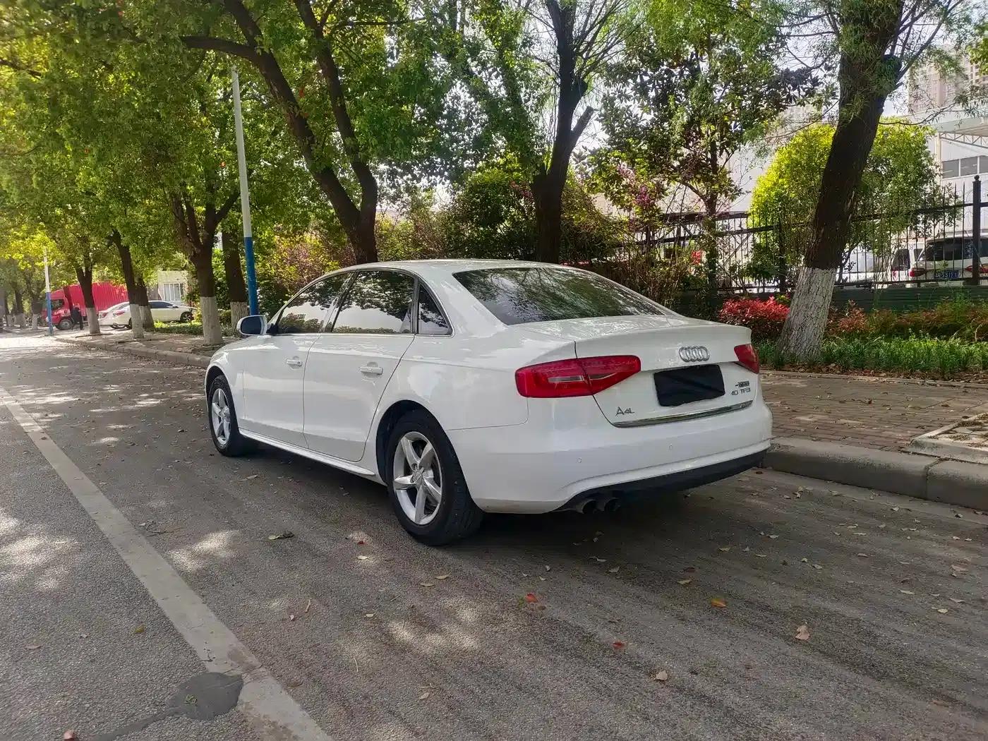 Audi A4L 2013 35 TFSI Automatic Comfort — миниатюра 9