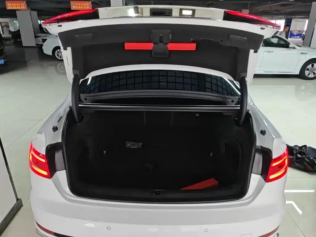 Audi A4L 2019 40 TFSI Fashion Edition (National V Emission Standard) — миниатюра 19