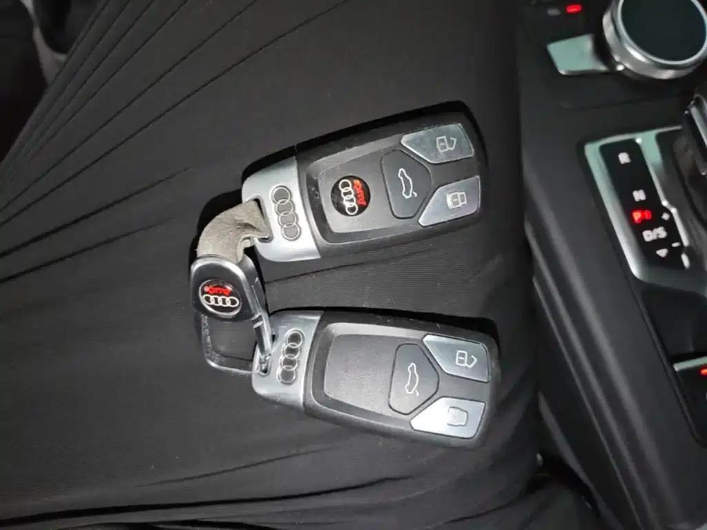 Audi A4L 2019 40 TFSI Fashion Edition (National V Emission Standard) — миниатюра 9