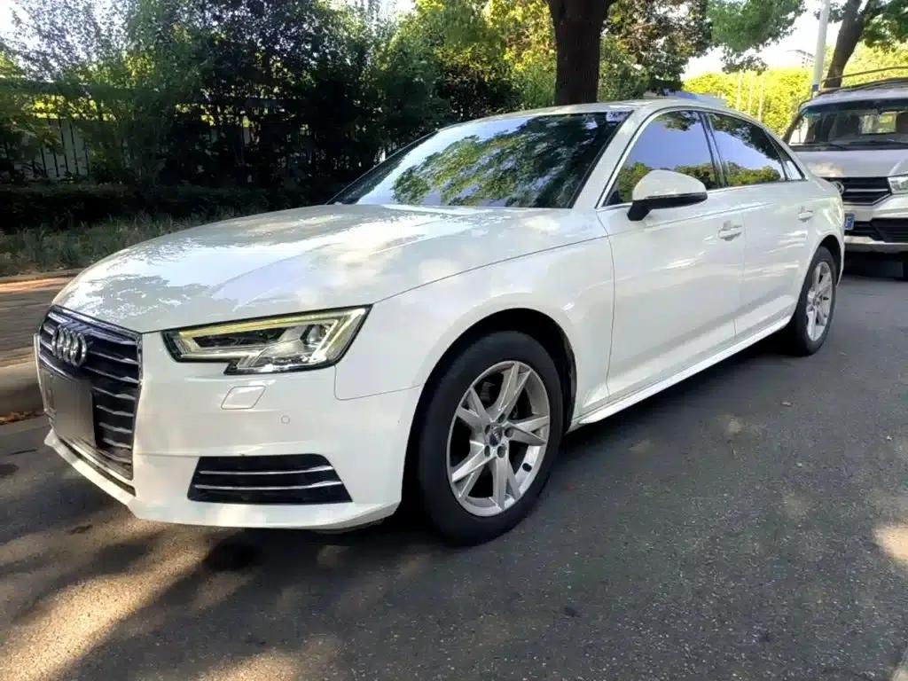 Audi A4L 2018 30th Anniversary Edition 40 TFSI Progressive — миниатюра 1
