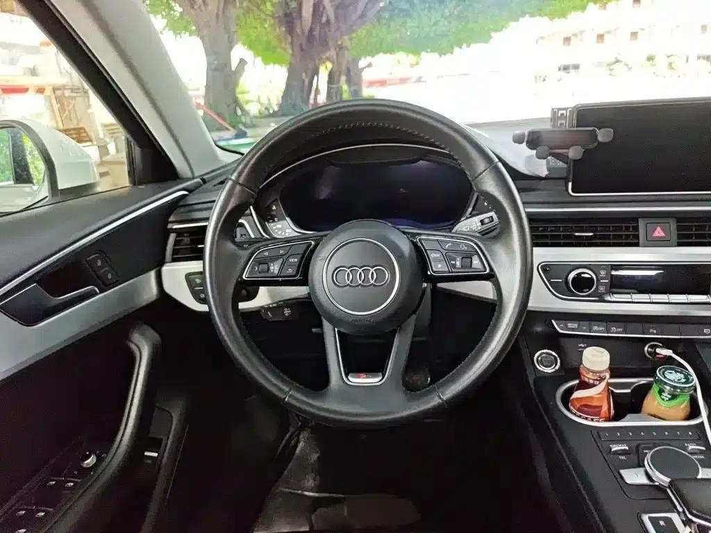 Audi A4L 2018 30th Anniversary Edition 40 TFSI Fashion Model — миниатюра 3
