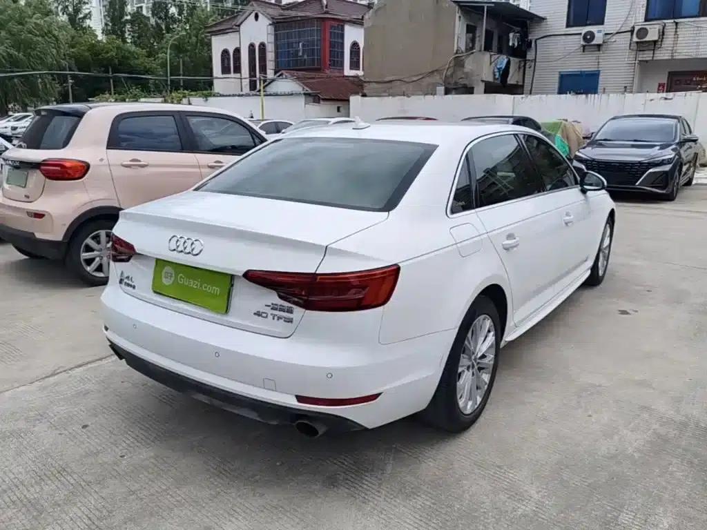 Audi A4L 2017 Plus 40 TFSI Progressive — миниатюра 7