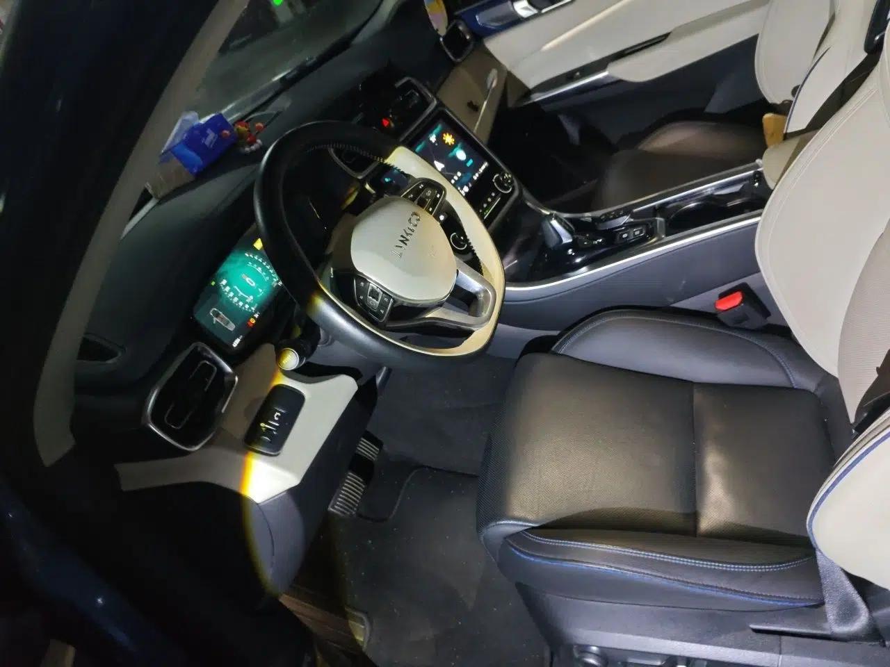 Lynk & Co 01 2019 2.0T Two-Wheel Drive Zhaopu Version China V Standard — миниатюра 15
