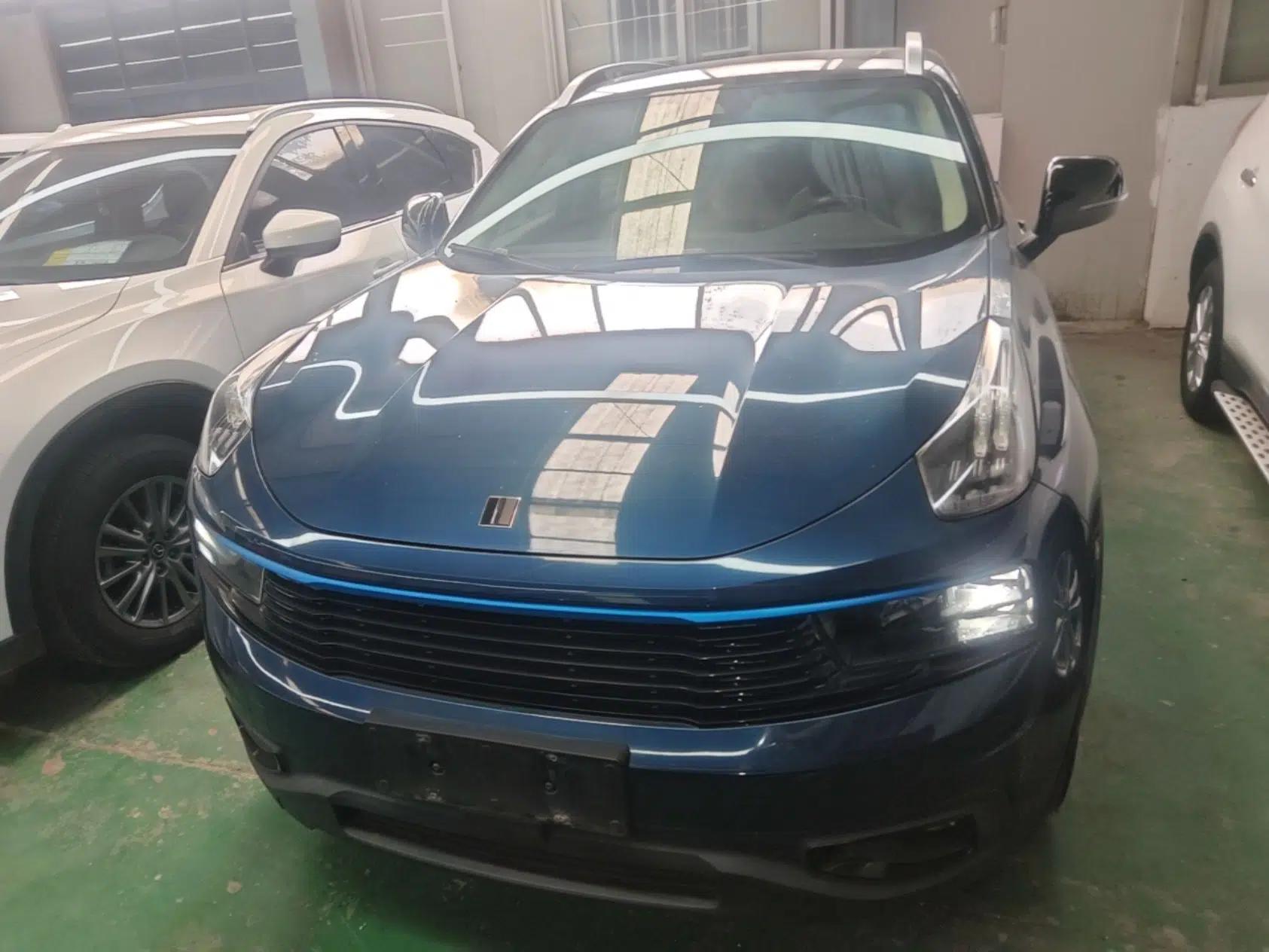 Lynk & Co 01 2017 2.0T Two-Wheel Drive Zhaopu Version — миниатюра 2