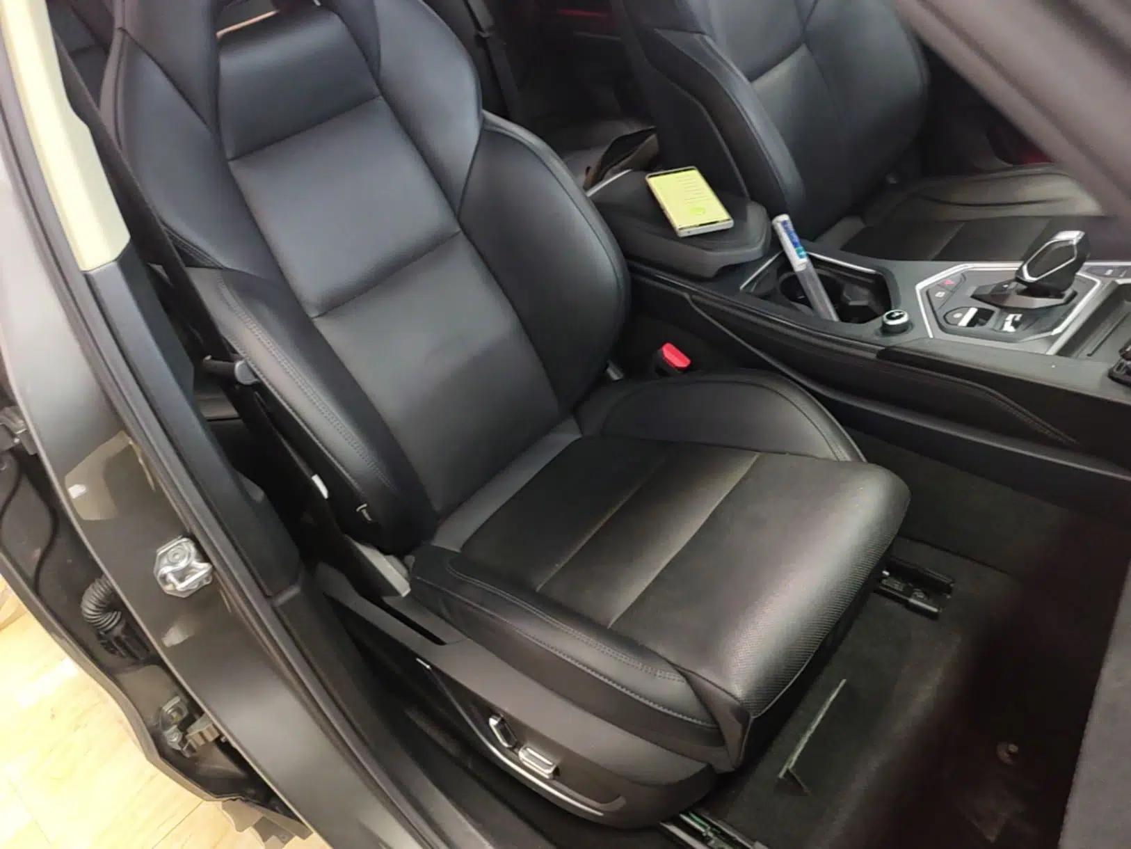 Lynk & Co 01 2021 2.0TD Two-Wheel-Drive Pro Trim — миниатюра 19