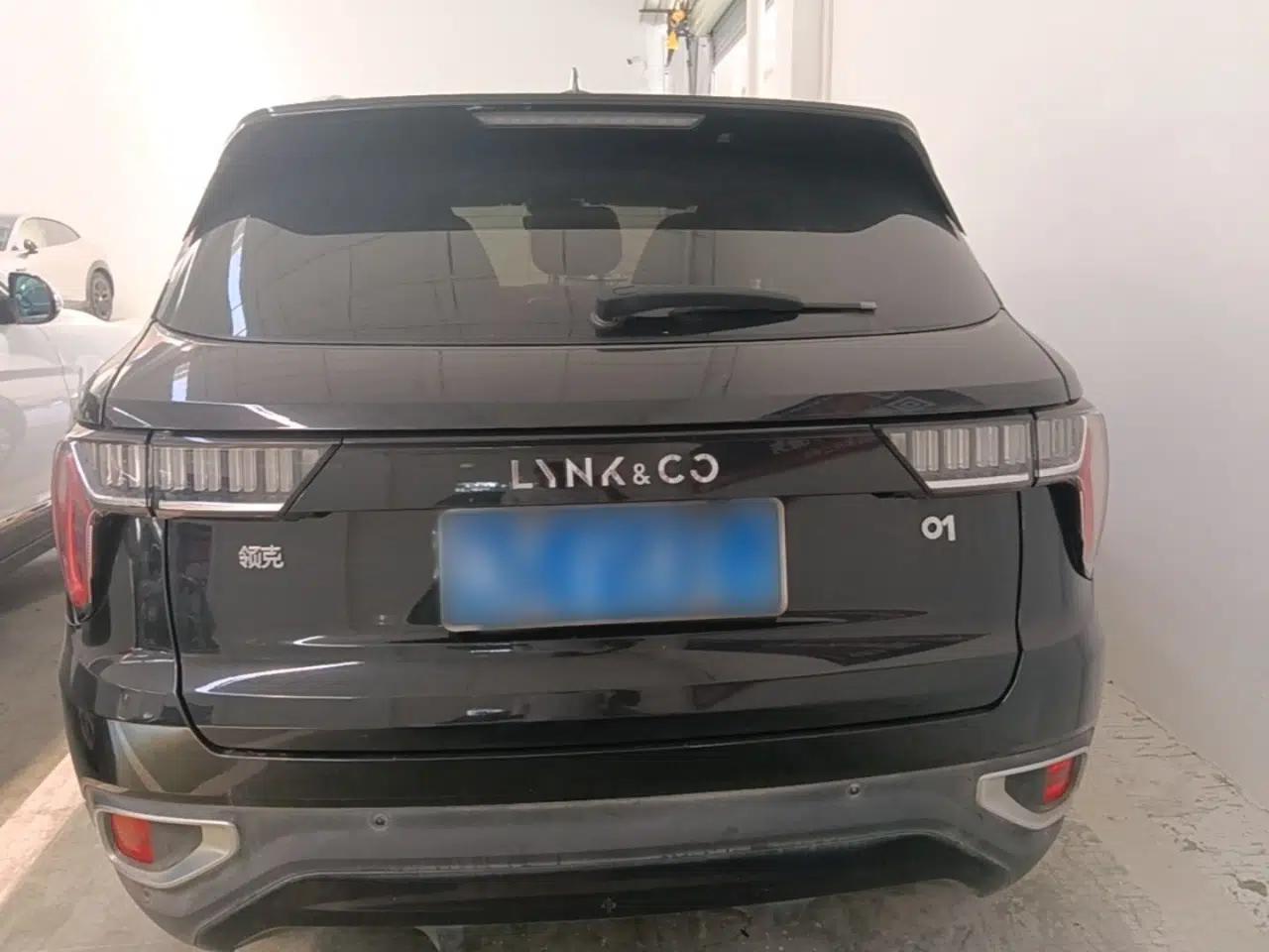 Lynk & Co 01 2017 2.0T Two-Wheel Drive Pro Edition — миниатюра 5