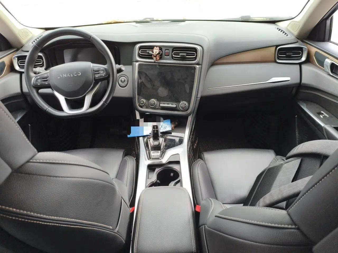 Lynk & Co 01 2019 2.0T Two-Wheel-Drive Version China VI Standard — миниатюра 9