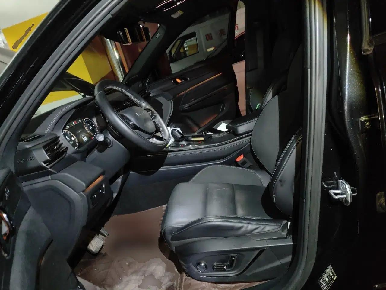 Lynk & Co 01 2021 2.0TD Four-Wheel Drive Dark Night Edition — миниатюра 15