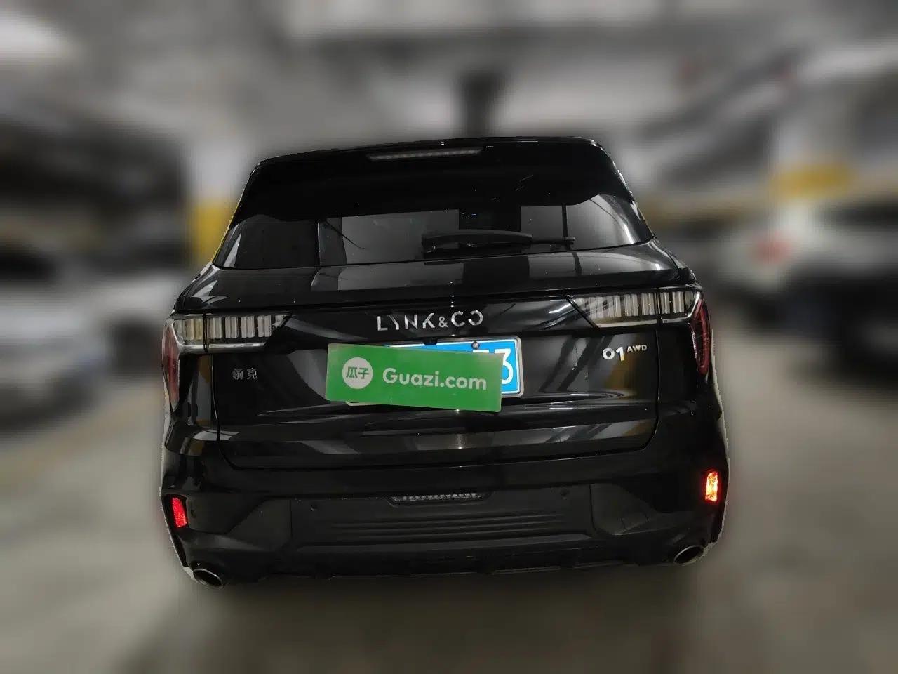 Lynk & Co 01 2021 2.0TD Four-Wheel Drive Dark Night Edition — миниатюра 5
