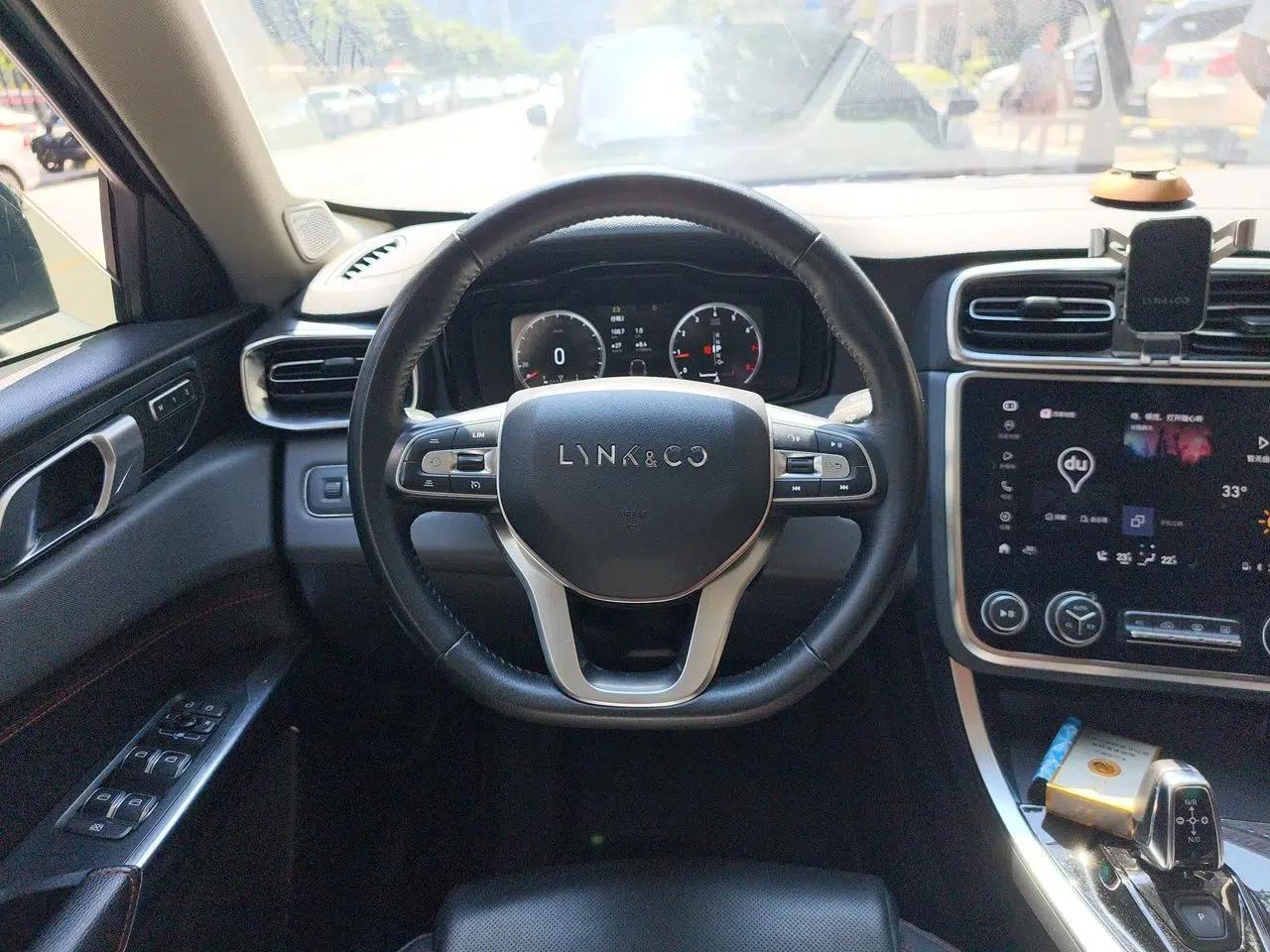 Lynk & Co 01 2019 2.0T Two-Wheel-Drive Pro Version China VI Standard — миниатюра 10