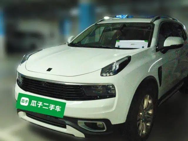 Lynk & Co 01 2017 2.0T Two-Wheel Drive Pro Edition