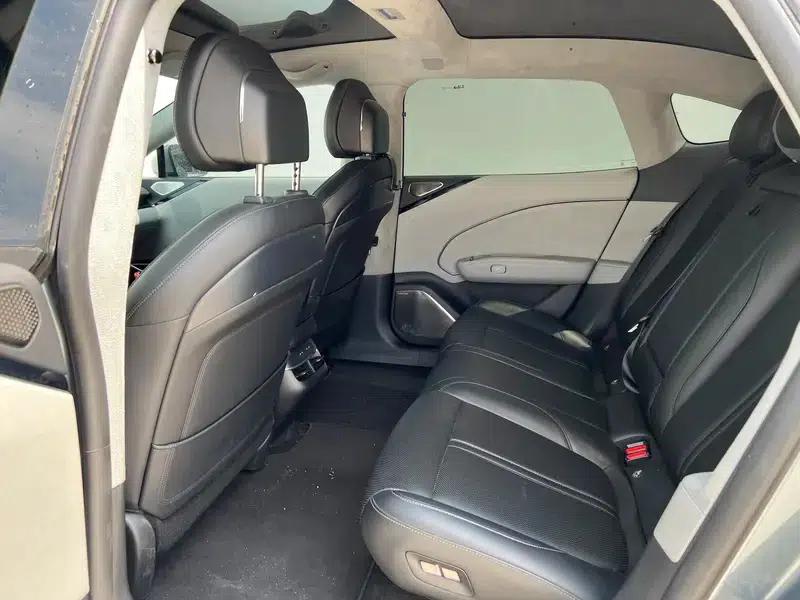 ZEEKR 007 2024 Rear-Wheel Drive Enhanced Version 75kWh — миниатюра 17