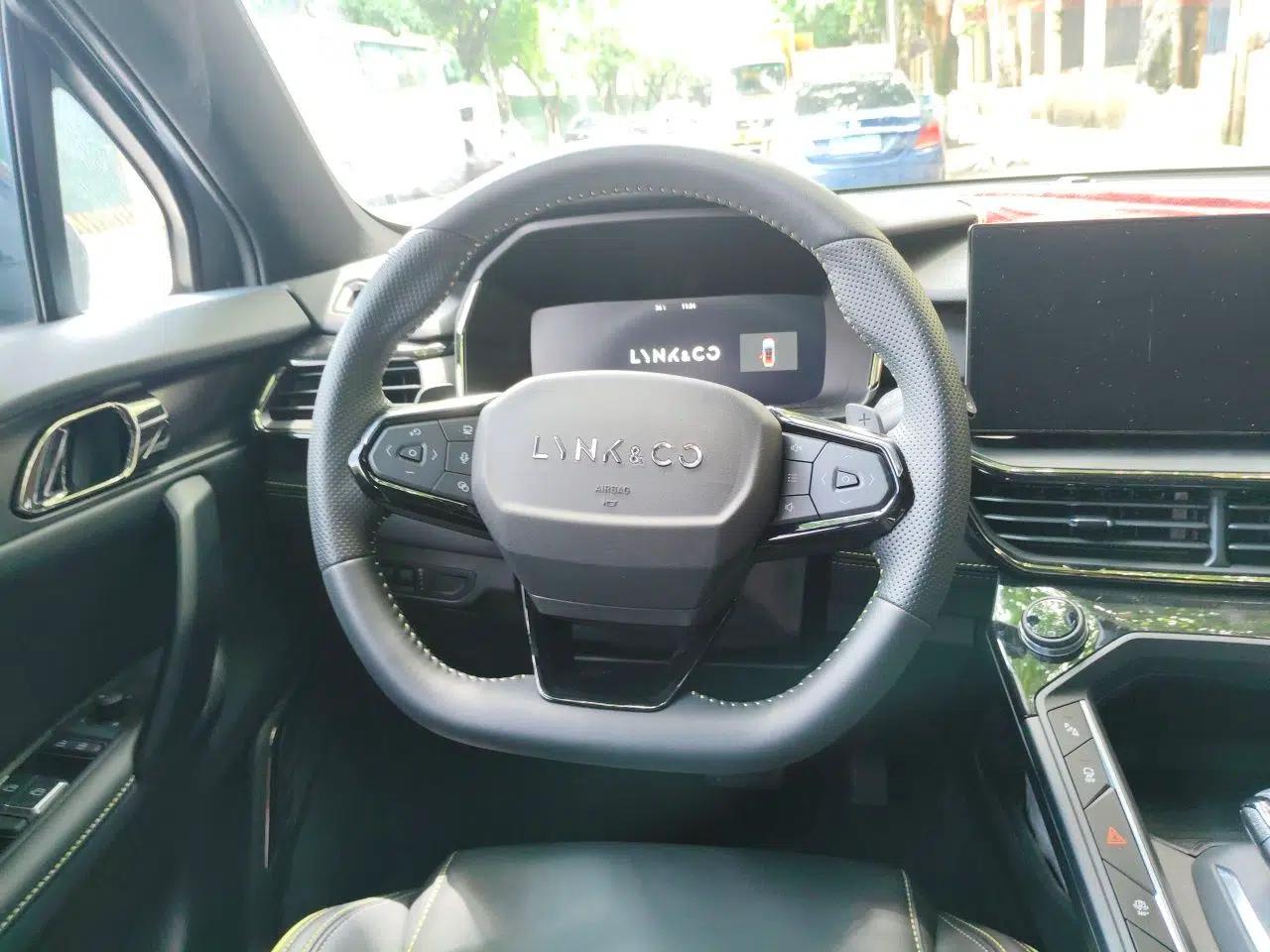 Lynk & Co 06 2023 Remix 1.5T Dynamic Halo — миниатюра 10