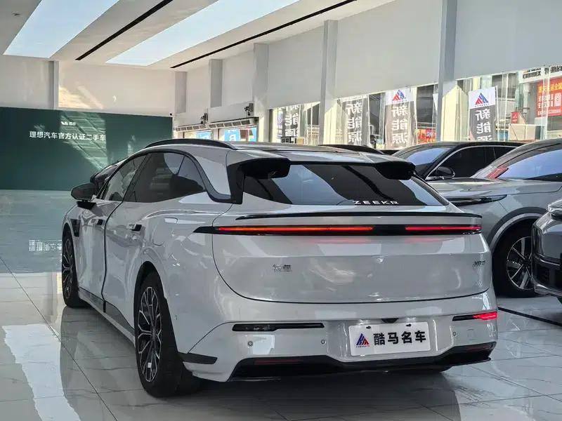 ZEEKR 007GT 2025 All-Wheel Drive Intelligent Driving Edition 75kWh — миниатюра 4