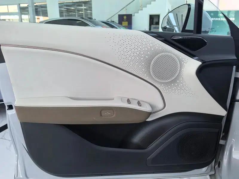 ZEEKR 007GT 2025 All-Wheel Drive Intelligent Driving Edition 75kWh — миниатюра 8