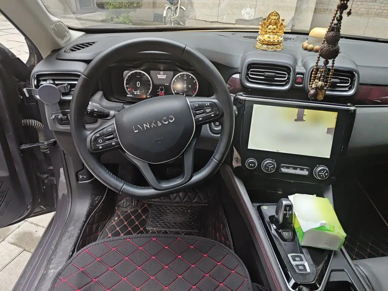 Lynk & Co 02 2019 High-Energy Edition 2.0T Automatic Two-Wheel Drive Zhaoban Model China VI Standard — миниатюра 10