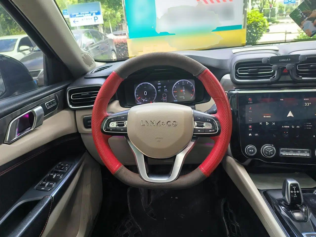 Lynk & Co 02 2018 1.5T DCT Two-Wheel Drive Zhaopu Version China V Standard — миниатюра 10