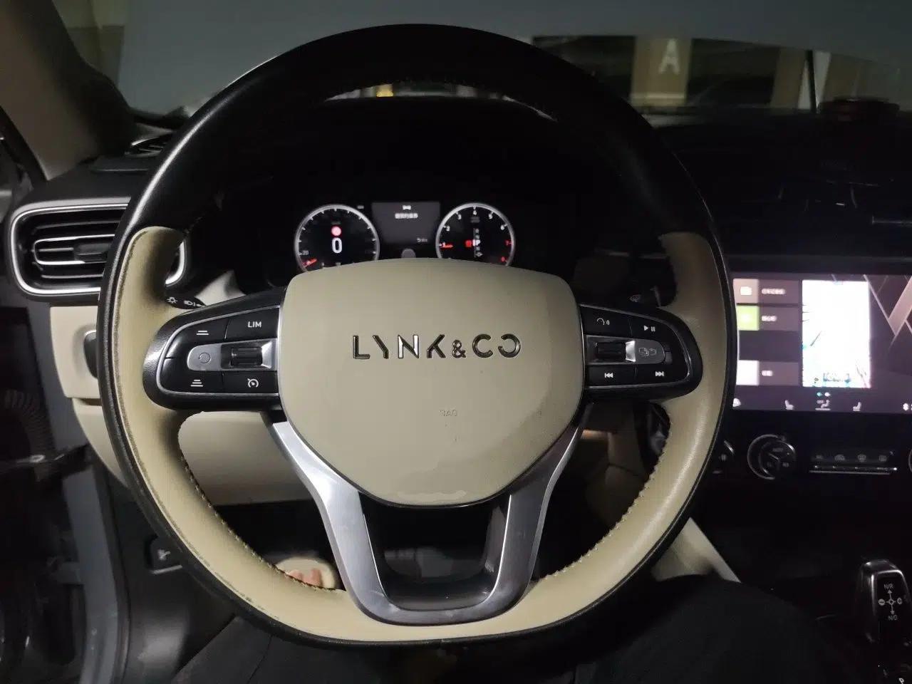 Lynk & Co 02 2018 1.5T DCT Two-Wheel Drive Zhaopu Version China V Standard — миниатюра 10