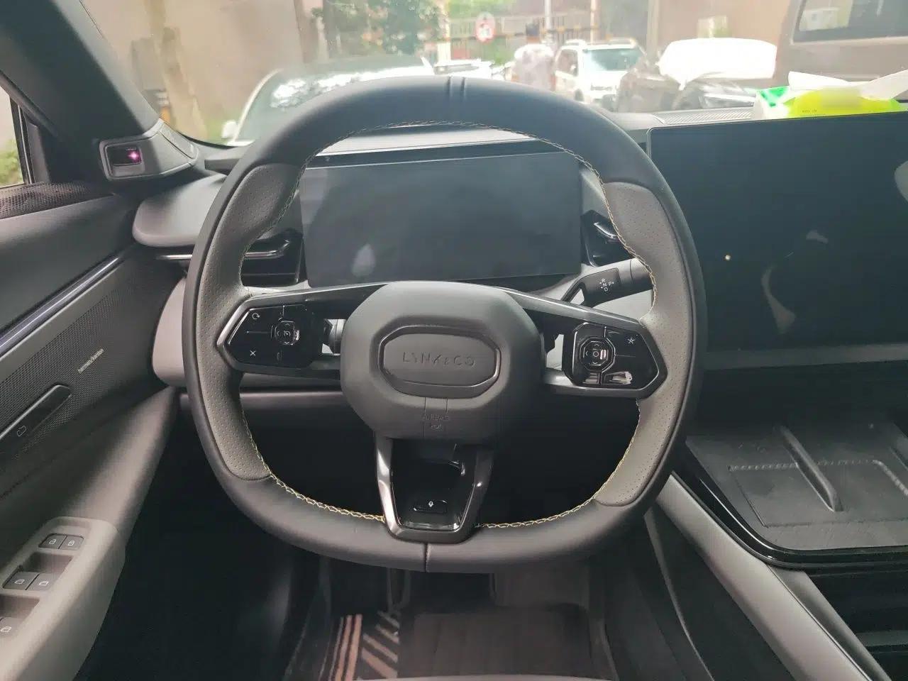 Lynk & Co 08 EM-P 2025 120km Long-Range Halo — миниатюра 10