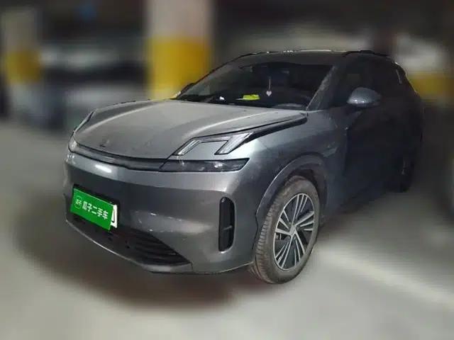 Lynk & Co 08 EM-P 2023 120km Long-Range Pro