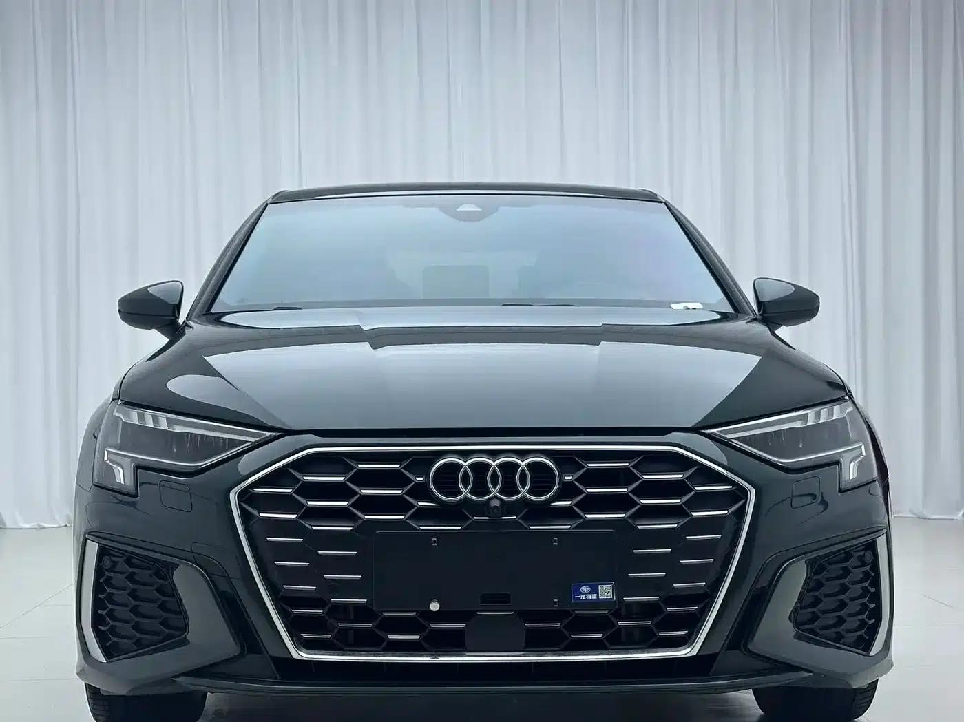 2022 Audi A3 A3L Limousine 35 TFSI Fashion Sport — миниатюра 2