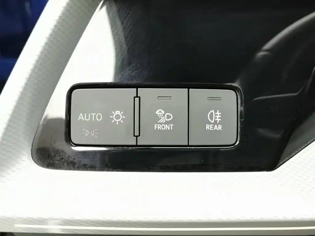Audi A3 2021 Sportback 35 TFSI Progressive Sport — миниатюра 21