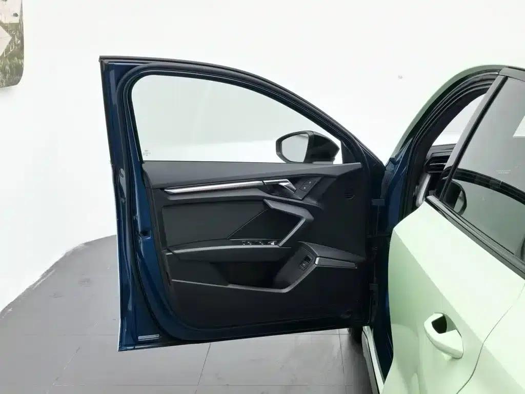 Audi A3 2021 Sportback 35 TFSI Progressive Sport — миниатюра 8
