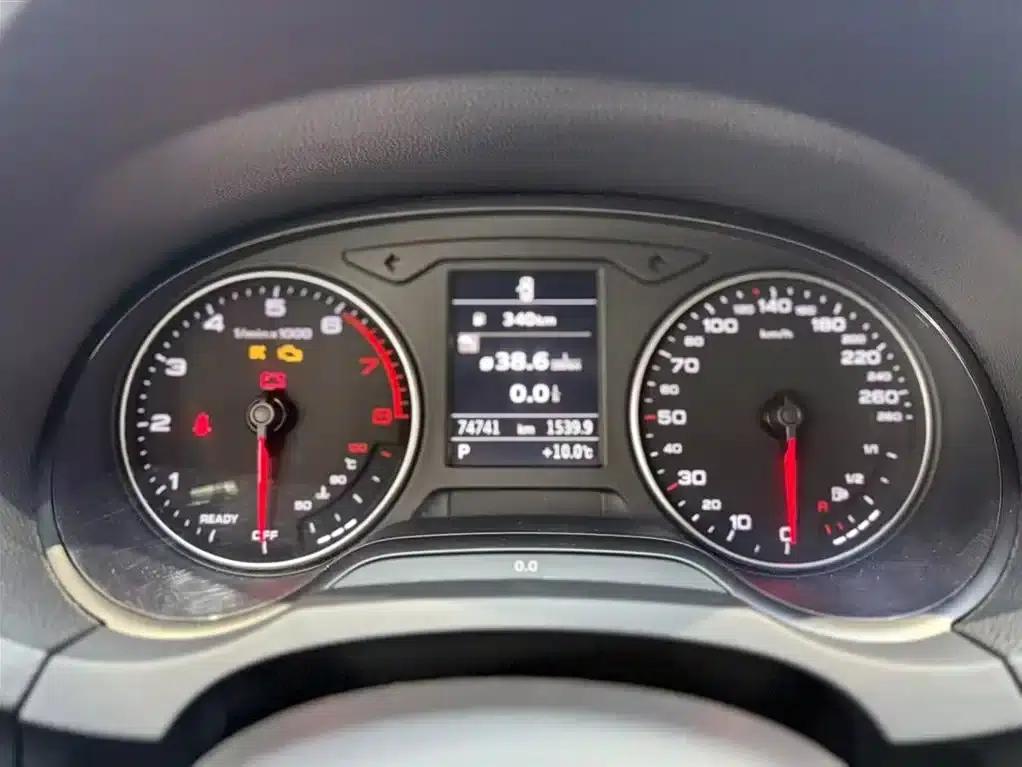 Audi A3 2016 Sportback 35 TFSI Fashion Edition — миниатюра 8