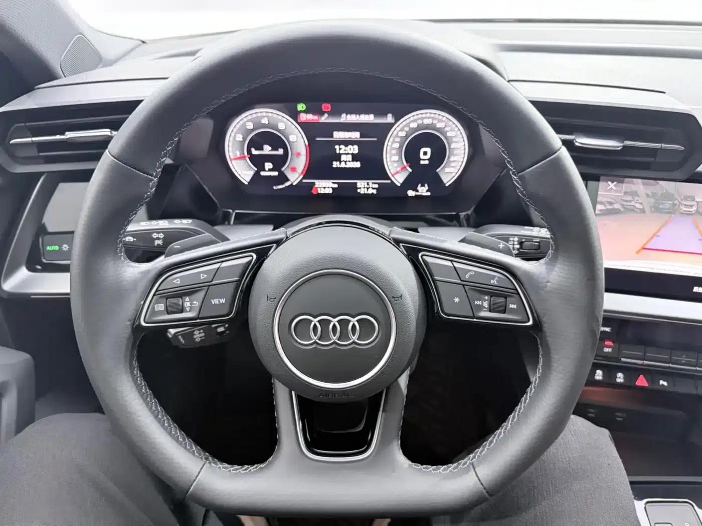 Audi A3 2023 Sportback 35 TFSI Luxury Sport — миниатюра 8