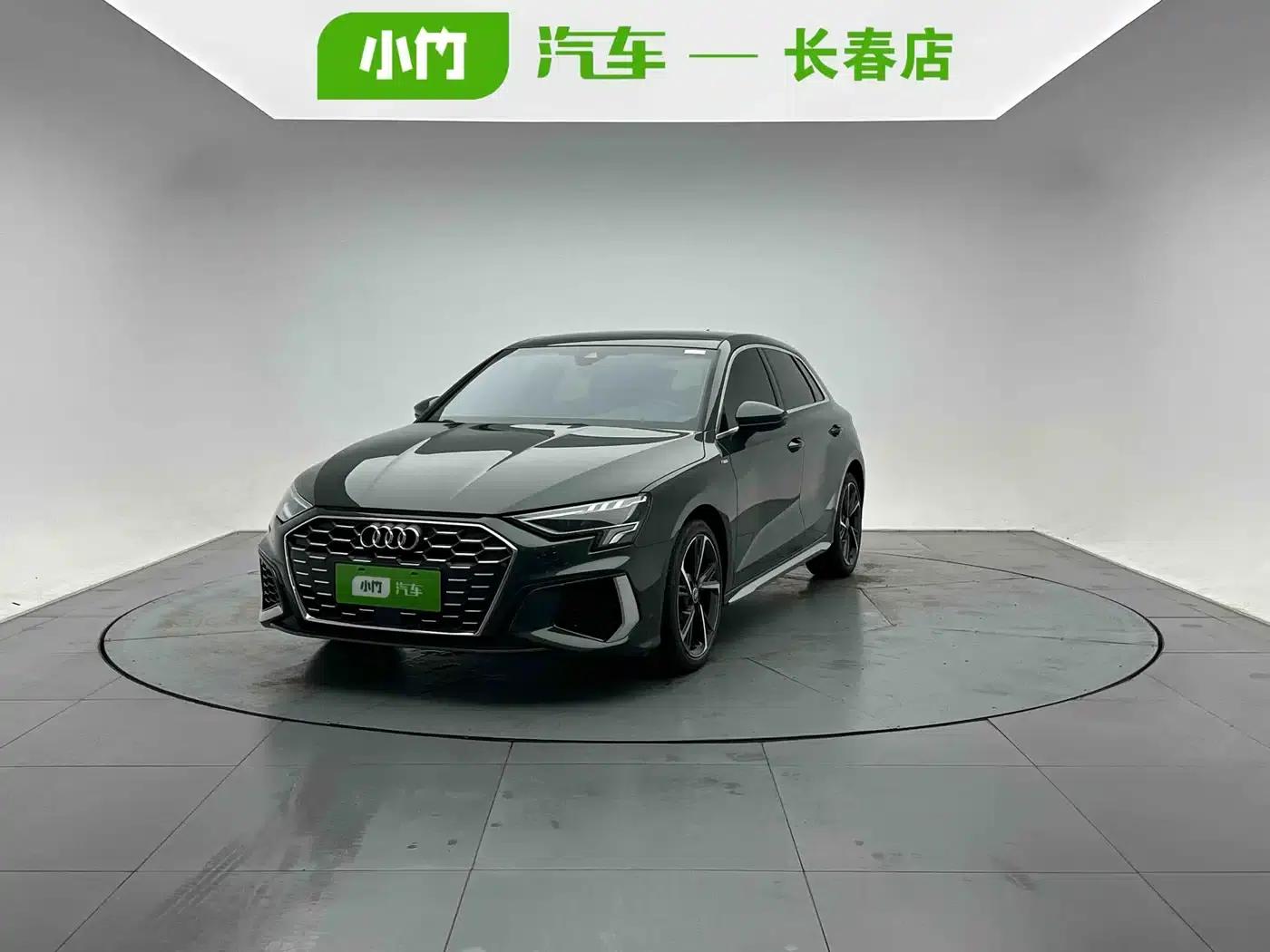 Audi A3 2023 Sportback 35 TFSI Fashion Sport — миниатюра 1