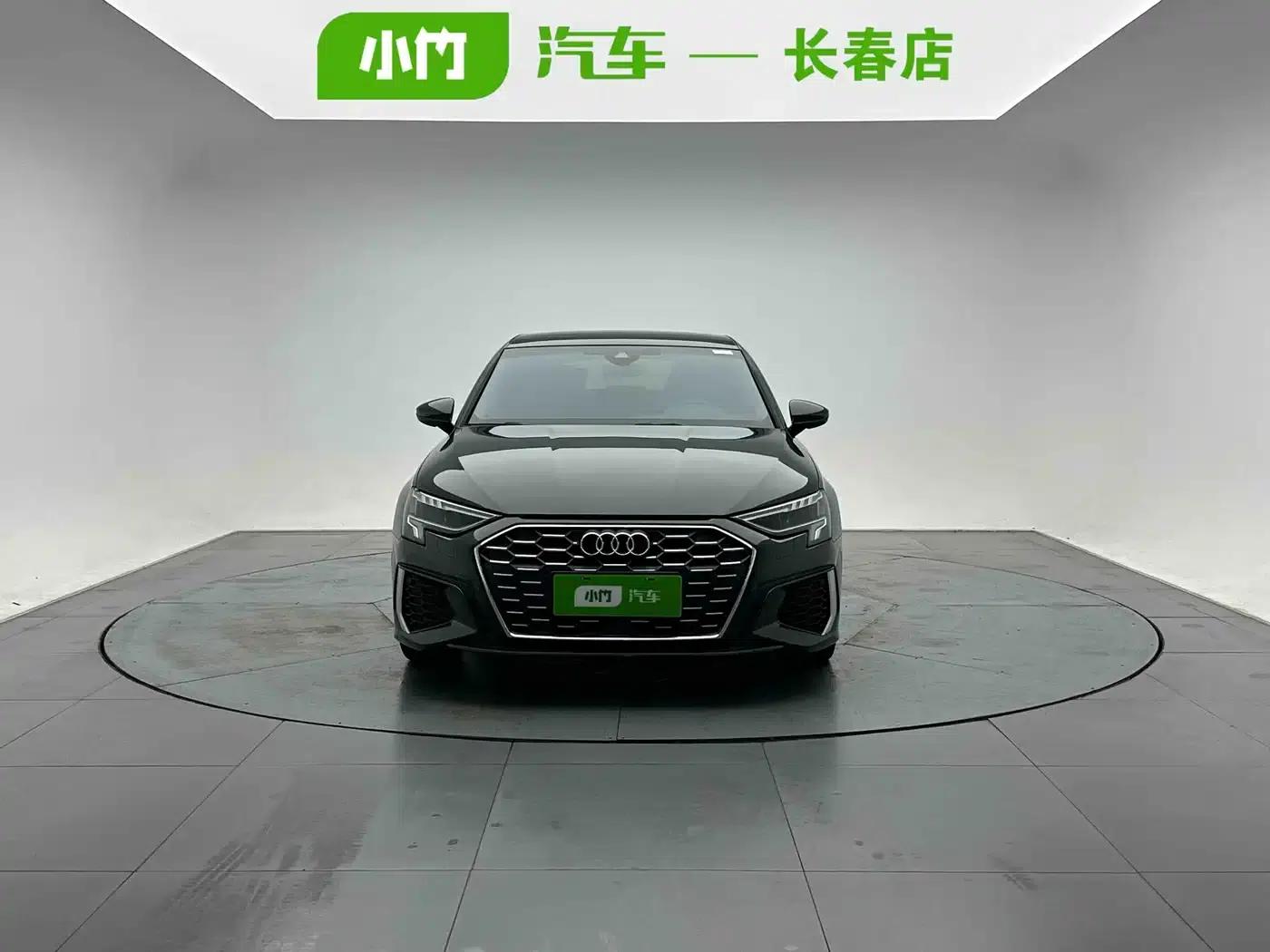 Audi A3 2023 Sportback 35 TFSI Fashion Sport — миниатюра 2