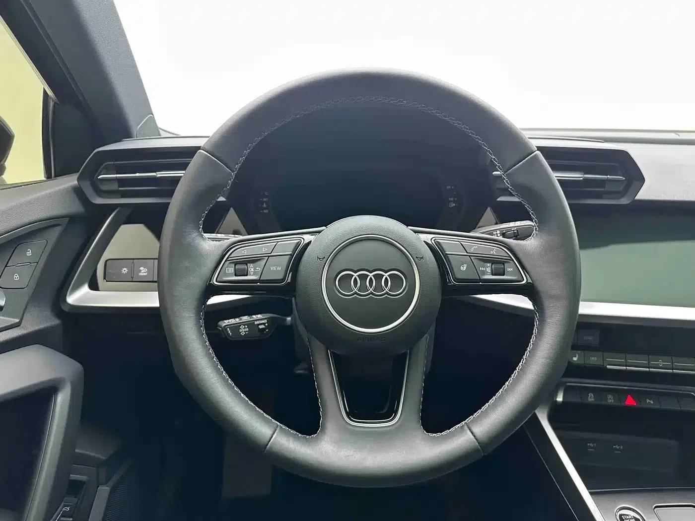 Audi A3 2023 Sportback 35 TFSI Fashion Sport — миниатюра 17