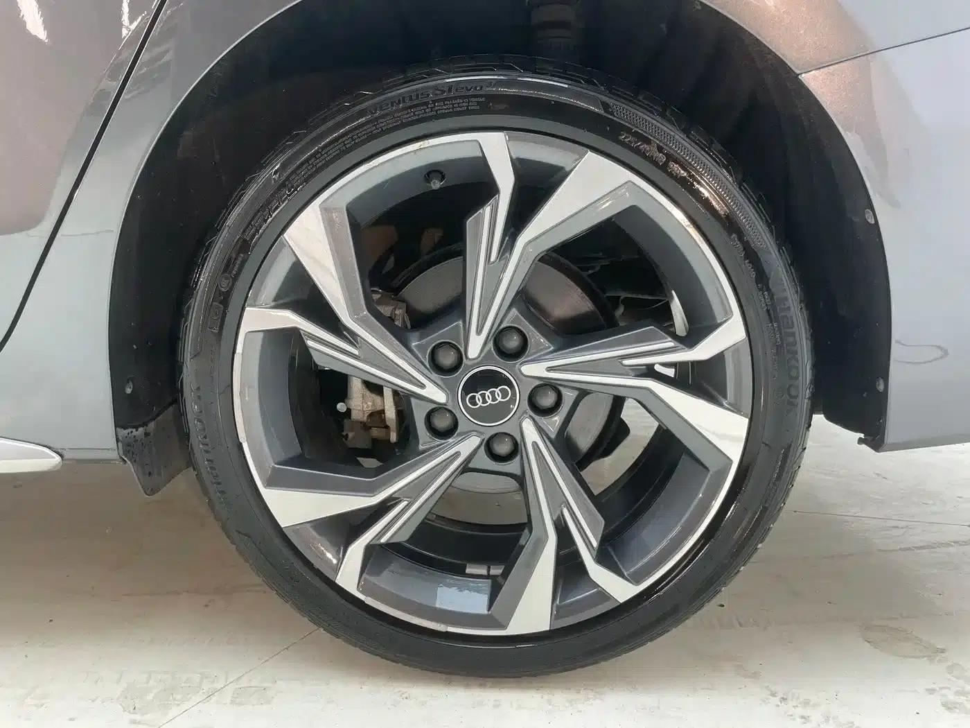Audi A3 2023 Facelift A3L Limousine 35 TFSI Sporty Edition — миниатюра 11