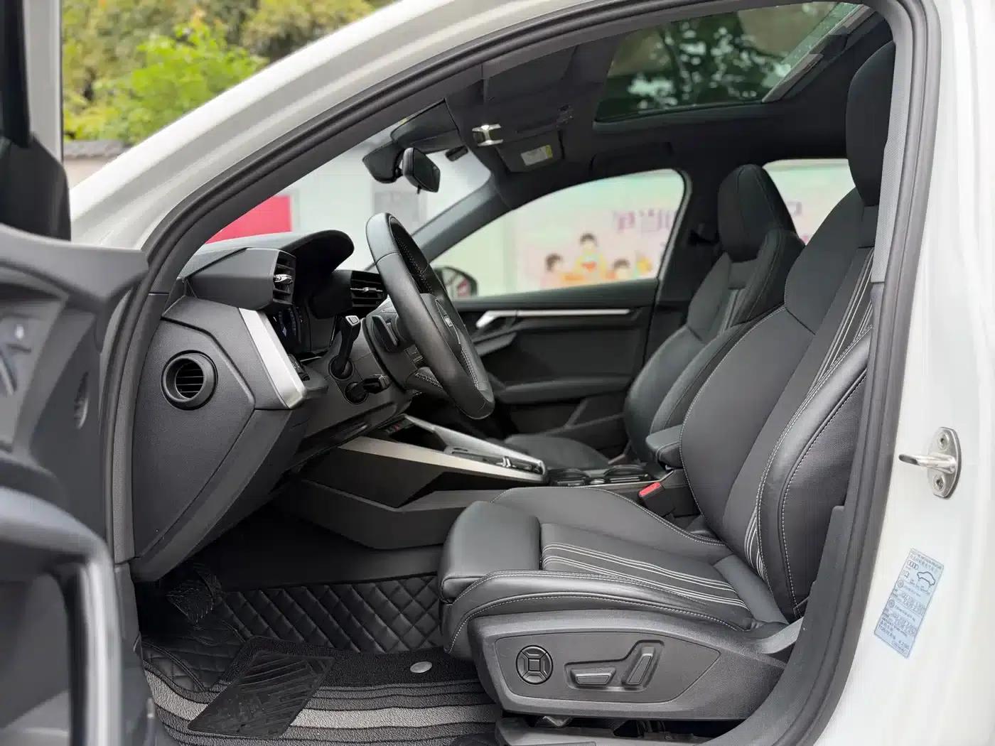 Audi A3 2022 Sportback 35 TFSI Fashion Sport — миниатюра 12