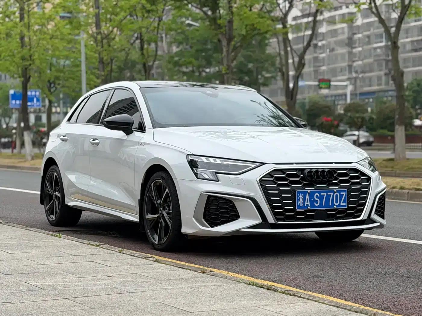 Audi A3 2022 Sportback 35 TFSI Fashion Sport — миниатюра 3