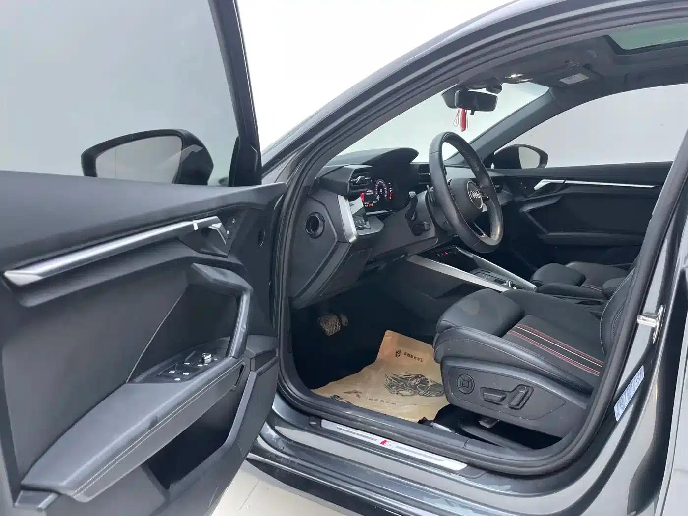 Audi A3 2023 Facelift A3L Limousine 35 TFSI Sporty Edition — миниатюра 9