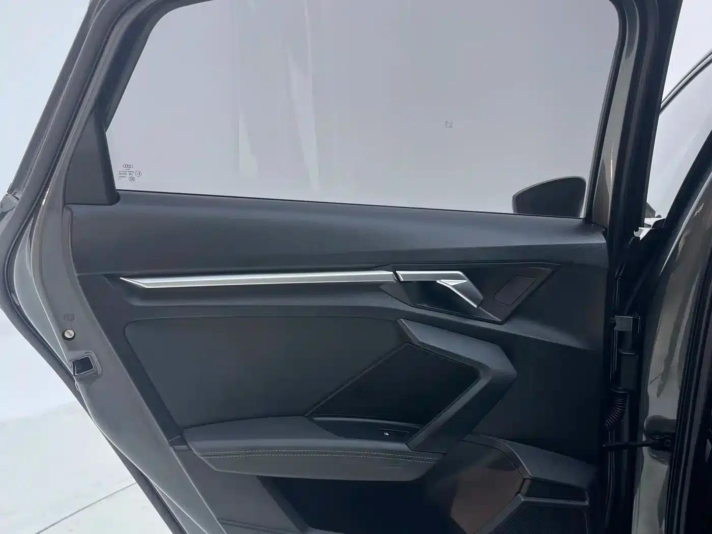 Audi A3 2023 Facelift A3L Limousine 35 TFSI Sporty Edition — миниатюра 10