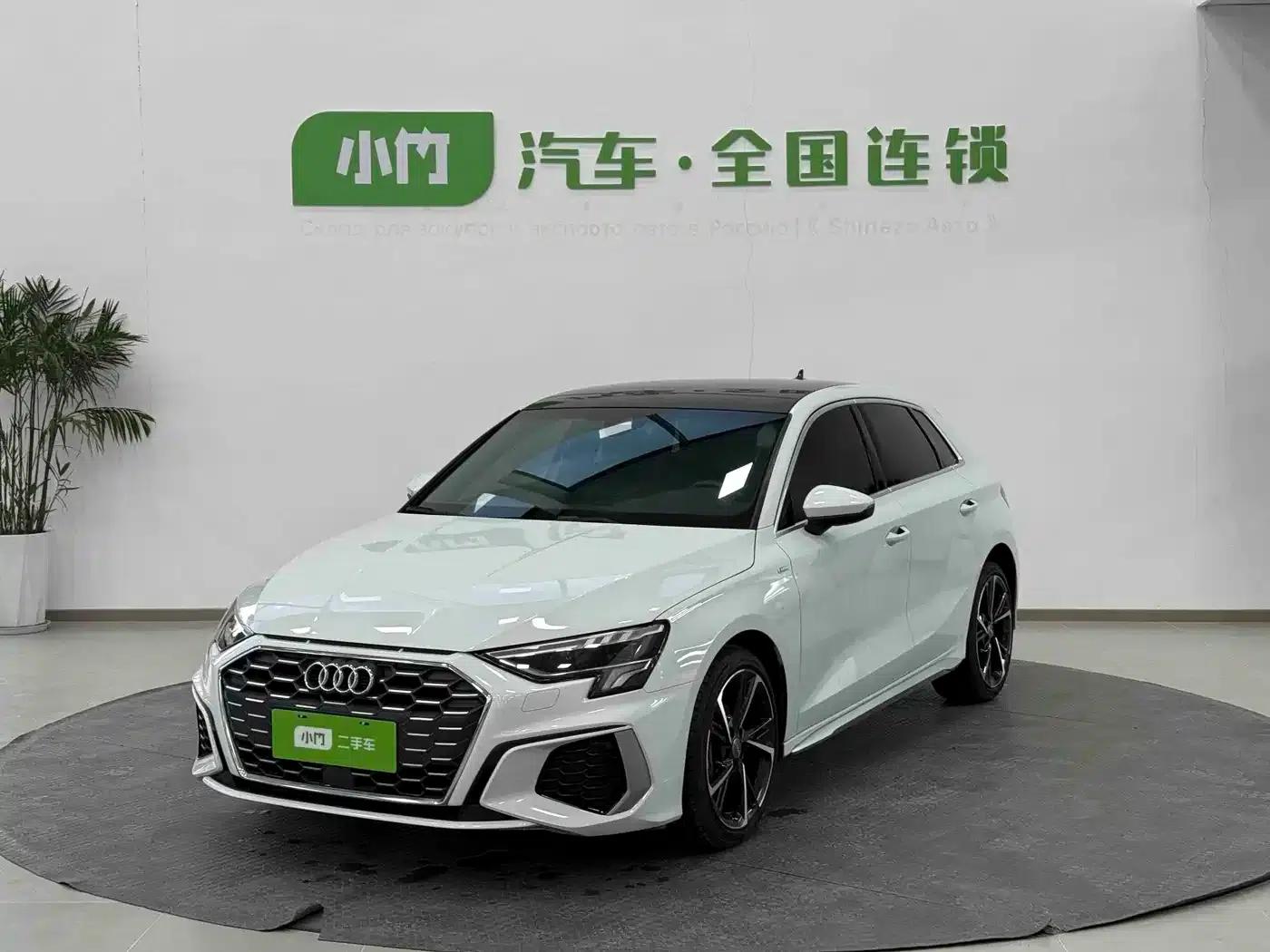 Audi A3 2022 Sportback 35 TFSI Fashion Sport — миниатюра 1