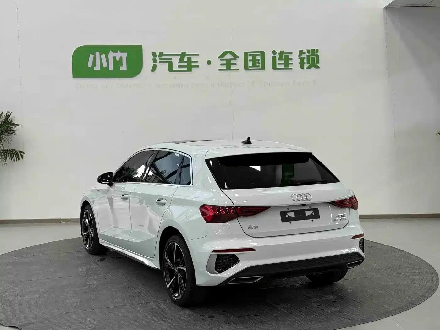 Audi A3 2022 Sportback 35 TFSI Fashion Sport — миниатюра 4