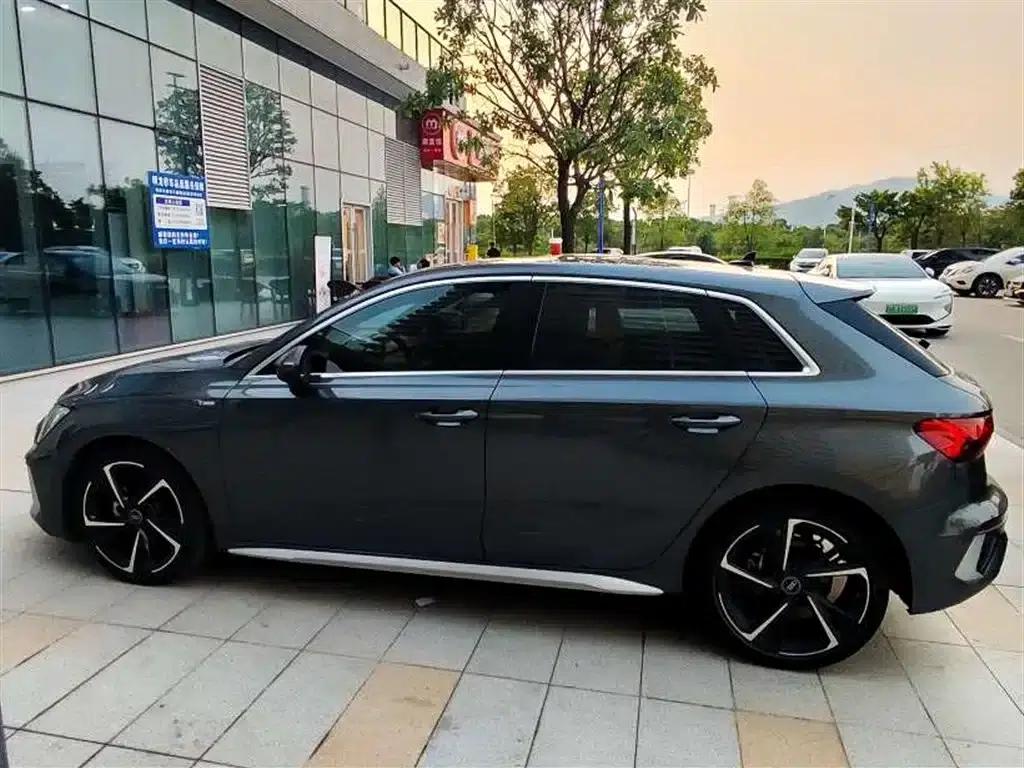Audi A3 2023 Facelift Sportback 35 TFSI Fashion Sporty Model — миниатюра 3