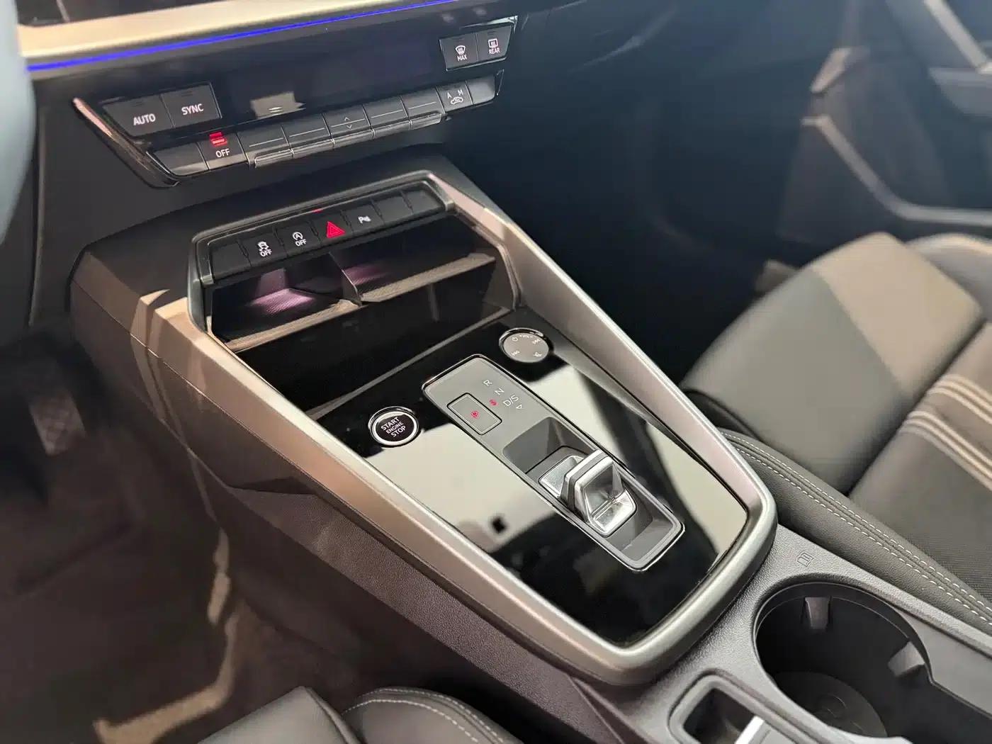 Audi A3 2024 Sportback 35 TFSI Fashion Sport — миниатюра 8