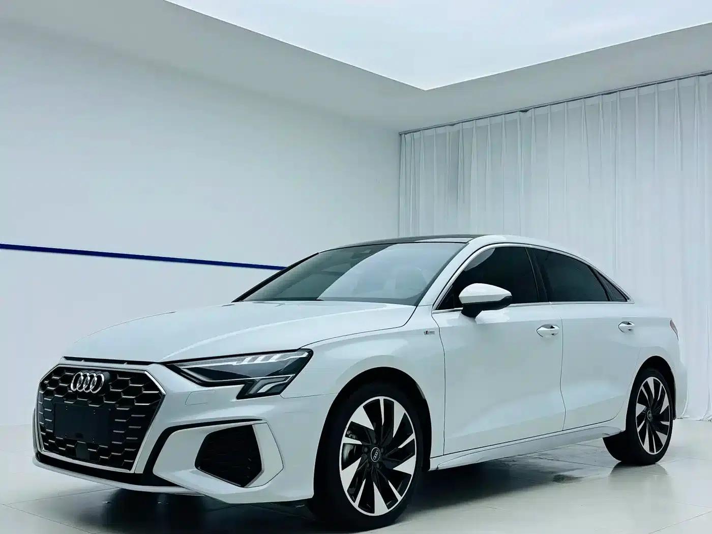 2022 Audi A3 A3L Limousine 35 TFSI Fashion Sport — миниатюра 1