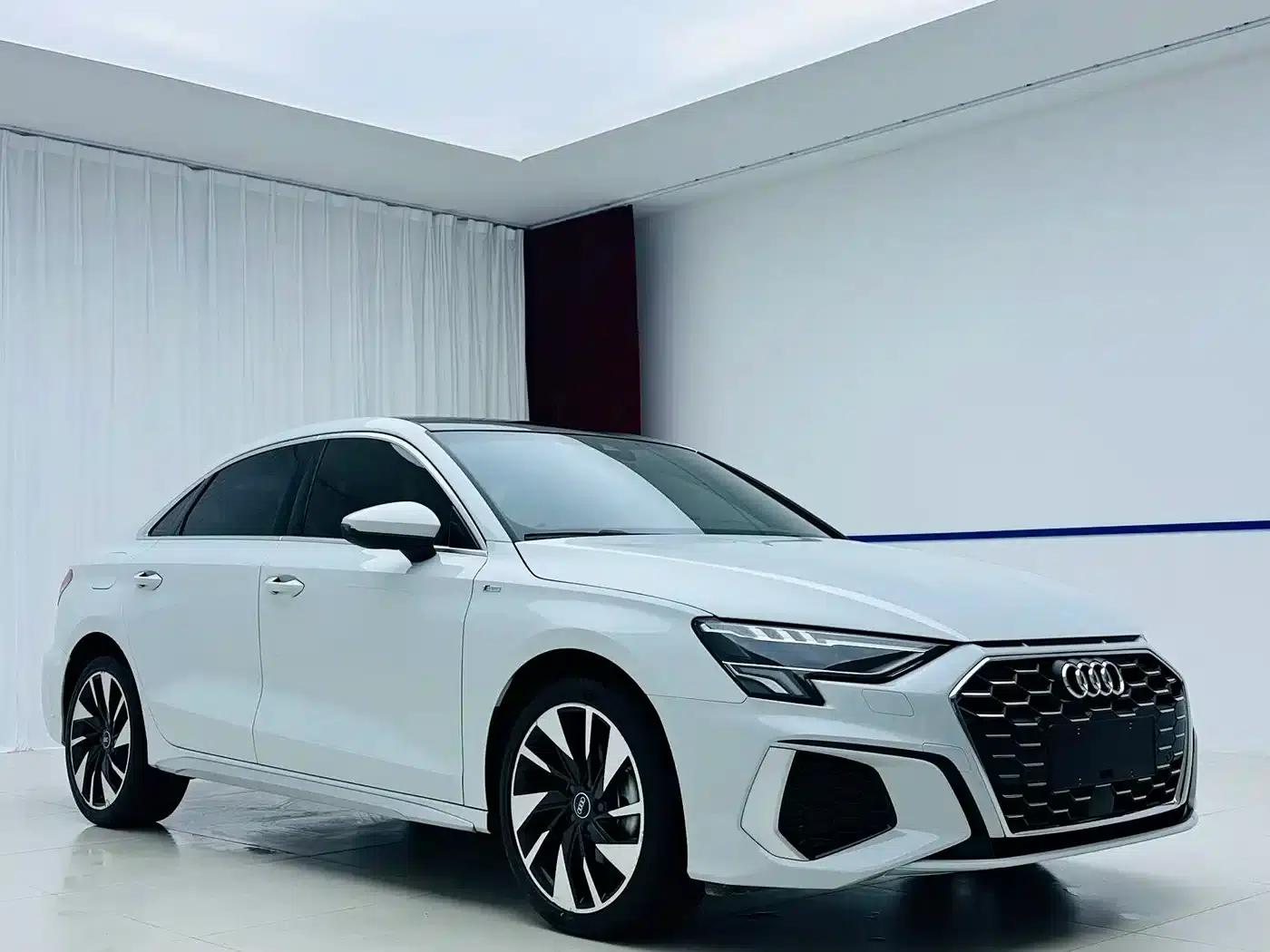 2022 Audi A3 A3L Limousine 35 TFSI Fashion Sport — миниатюра 3