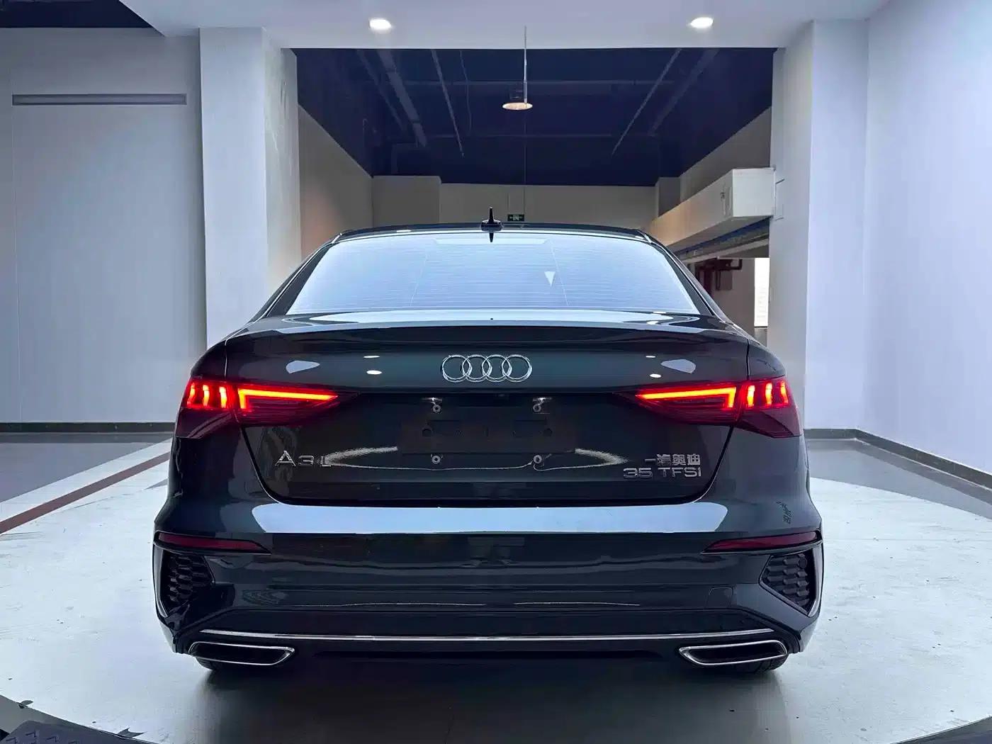 2022 Audi A3 A3L Limousine 35 TFSI Luxury Sport — миниатюра 4