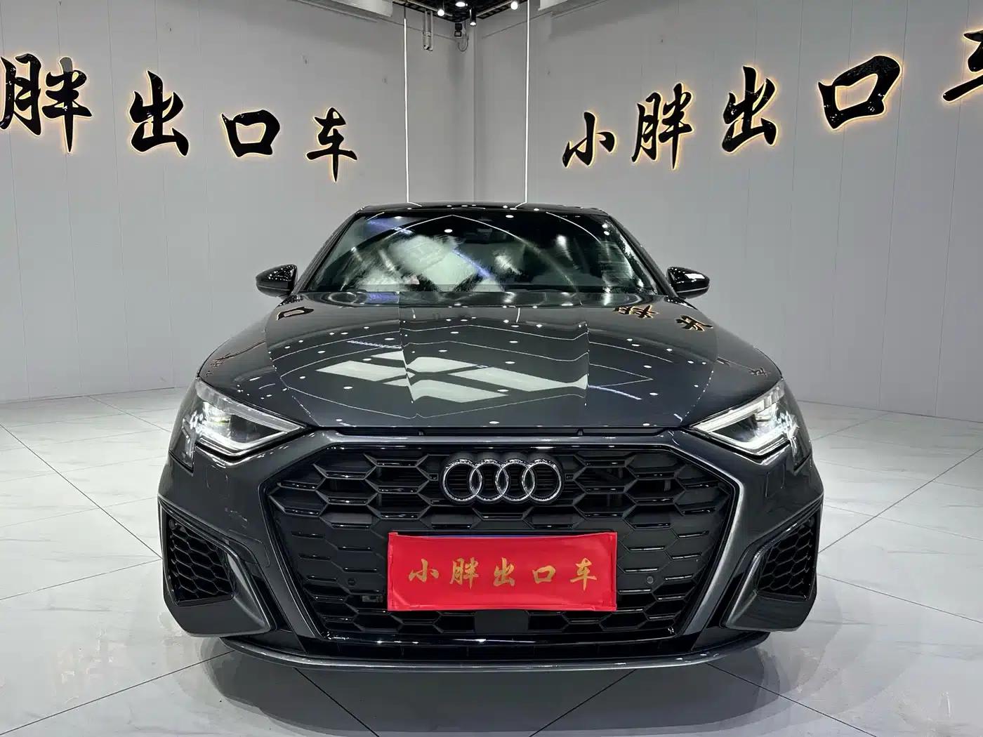 Audi A3 2023 Sportback 35 TFSI Fashion Sport — миниатюра 2